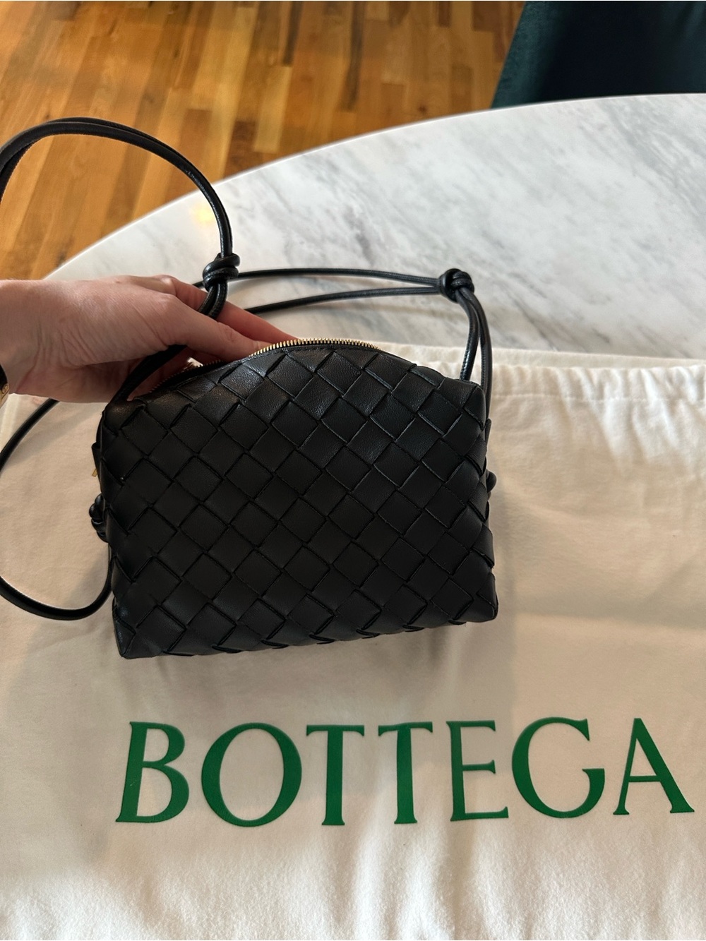Bottega Veneta Black Intrecciato Woven Leather Crossbody - Picture 4 of 6
